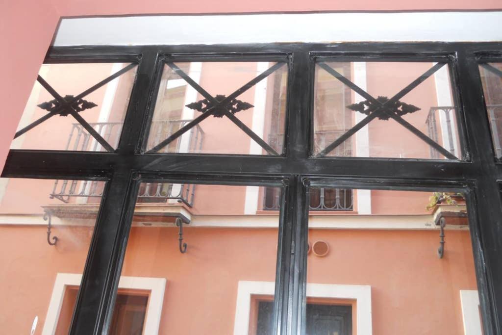 Cheap & Chic In The Center Of Sevilla Exterior photo